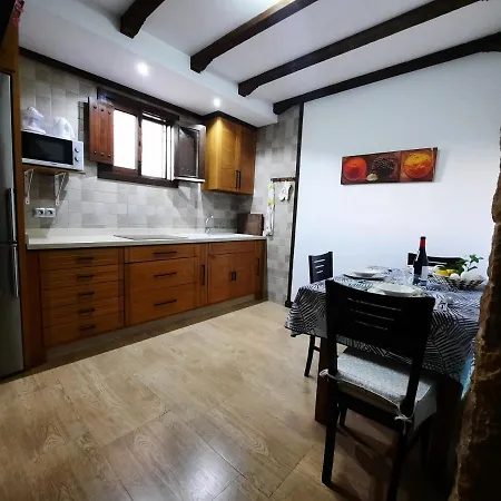 Casa Cueva Aday *