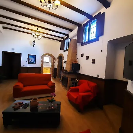 Casa Cueva Aday